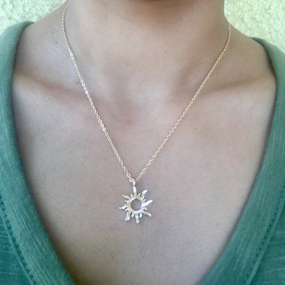 Sun ☀️ Necklace - Good Vibes Only - Picture 8 of 8